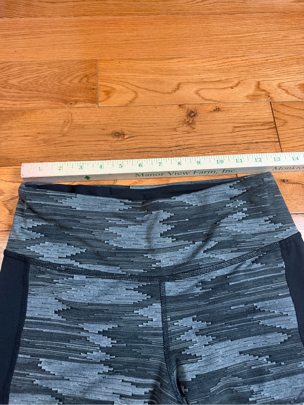Brooks Spark Capri Leggings - Picture 4 of 4
